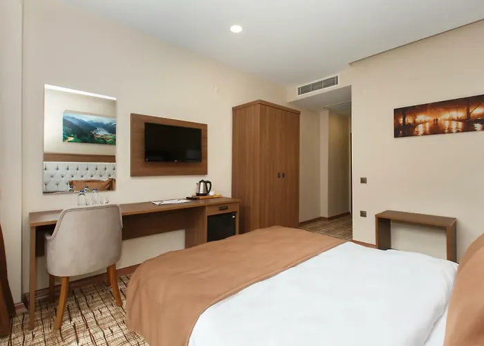 Grand Mela Hotel