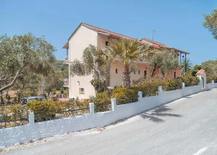 Nikos & Vivi Studios