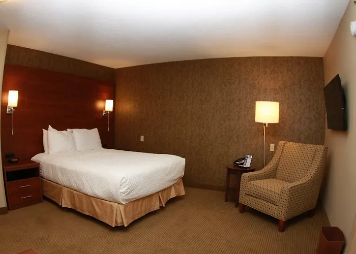 Budget Host Inn & Suites