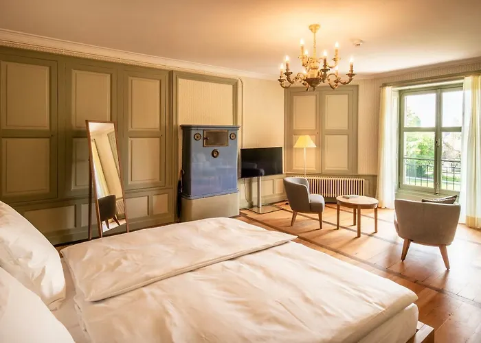 Schloss Schadau - Swiss Historic Hotel