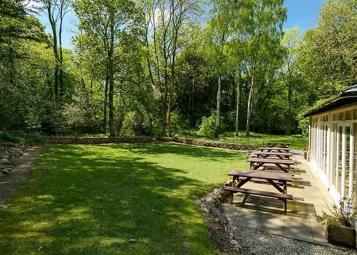 Woodlands Hotel & Pine Lodges