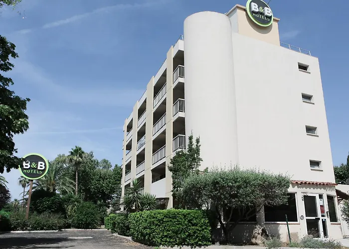 B&B HOTEL Hyères