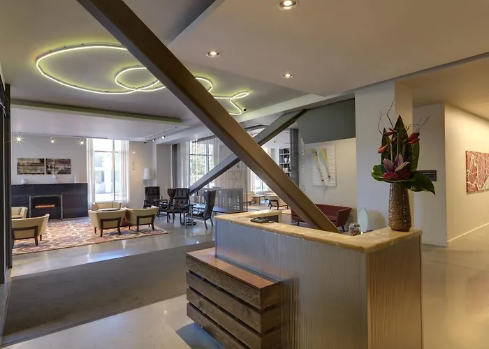 Global Luxury Suites At Kendall West