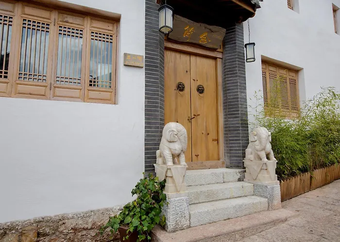 Jianshe Inn