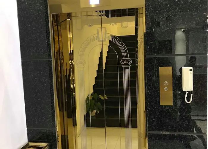 Sky Palace Boutique Hotel