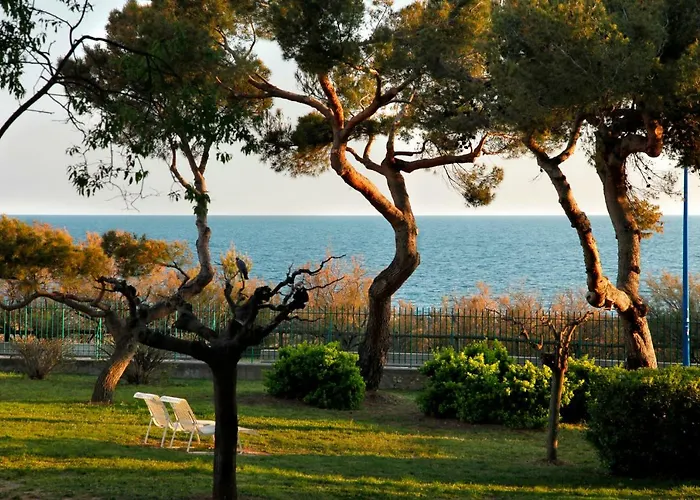 Domaine du Lazaret - Village vacances 3 étoiles en bord de mer