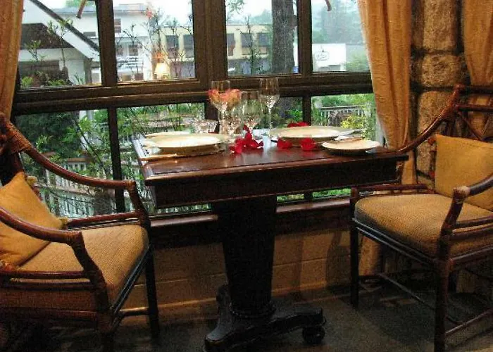 Old Edwards Inn And Spa