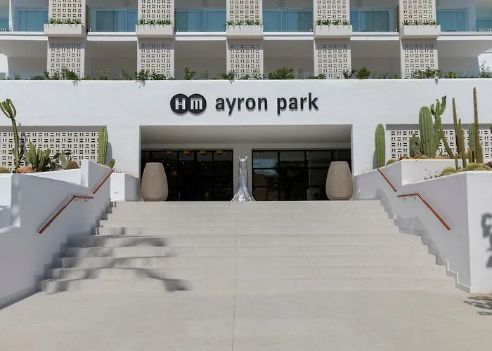 Hm Ayron Park - Adults Only