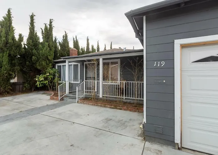 @ Marbella Lane 3Br House In Downtown Redwood City