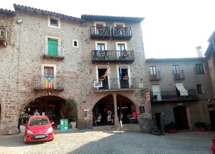 CAN MENCIÓ - Plaça Major