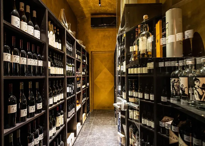 Dam Boutique Hotel & Restaurant