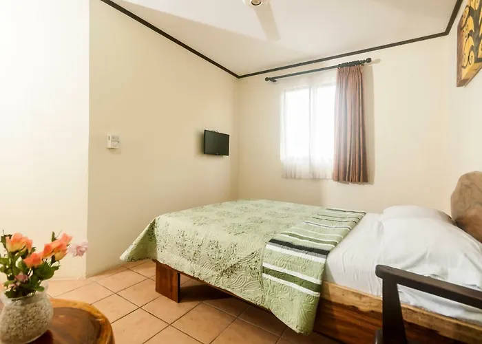 Cadillac Rock Beach Hotel