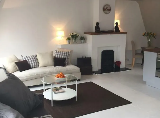 The Tailor'S Flat