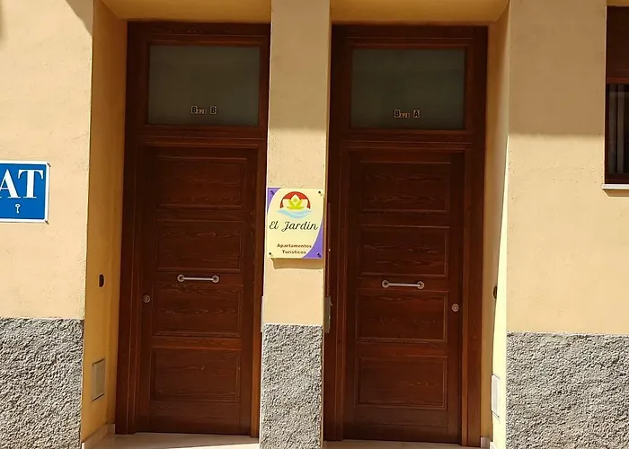 Apartamentos Turísticos El Jardín