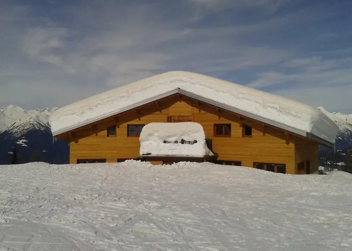 Hotel Bed & Rooms , Corte Rossa -1 Min Walk To Bernina Express