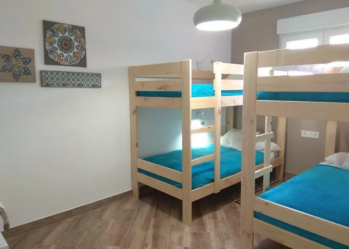 Apartamento a 150 metros del Mar, parking y Wifi
