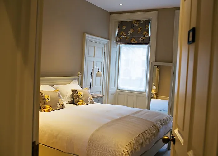 Houndgate Townhouse
