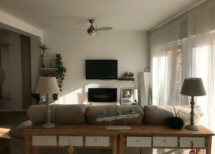 Nuevo y Moderno Apartamento