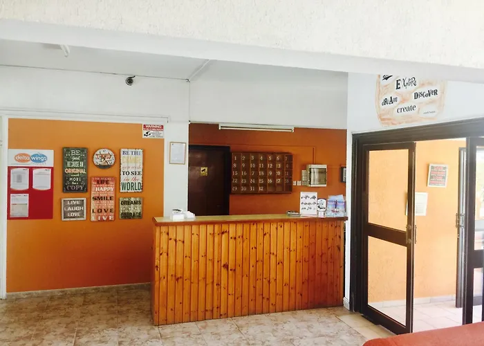 Carina Hotel Apartments