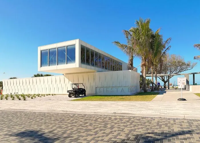 Walk To The Beach Or Village In Minutes!