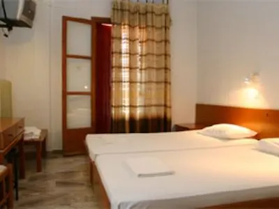 Hotel Kavouris