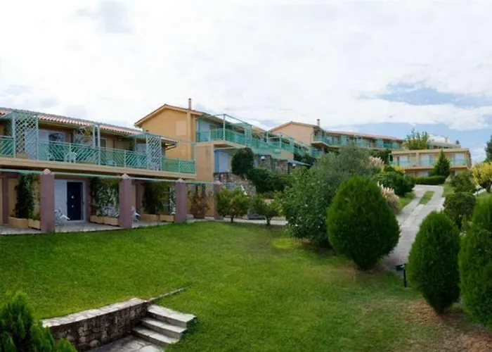 Daphne Holiday Club
