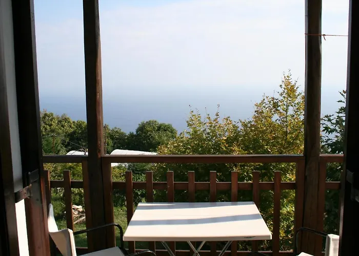 Hotel Vrionis