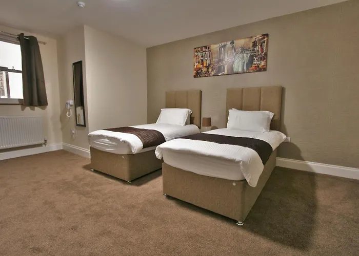 New County Hotel & Serviced Apartments By Roomsbooked