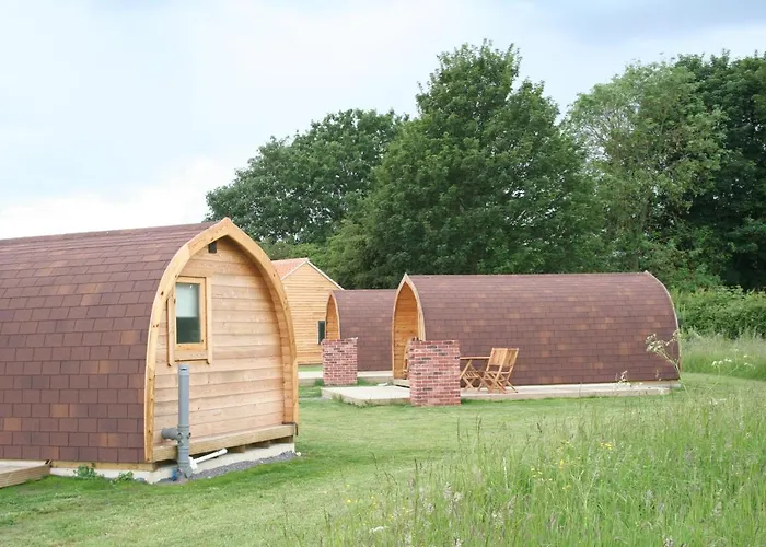 Glamping At Spire View Meadow