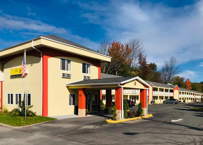 Super 8 By Wyndham Monticello