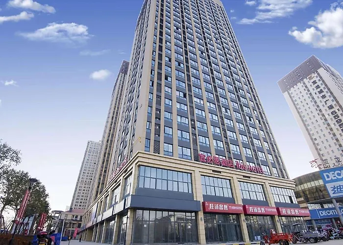 Ibis Luoyang Baolong Square Hotel