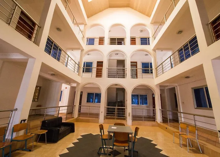 Pemicsa Hotel Accra