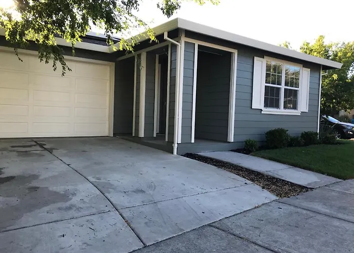 Spacious 3Bd,2Ba, Ideal For Families!