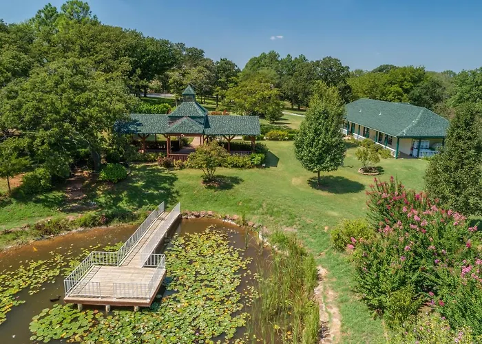 The Whispering Pines Inn