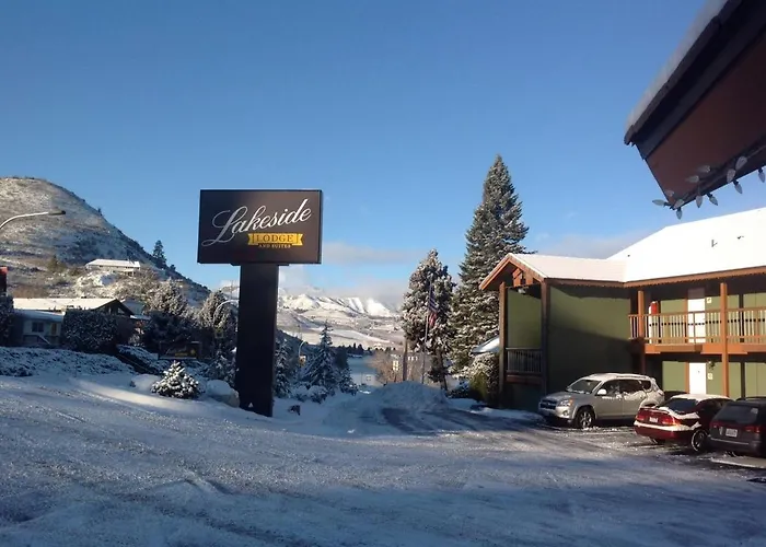 Lakeside Lodge And Suites