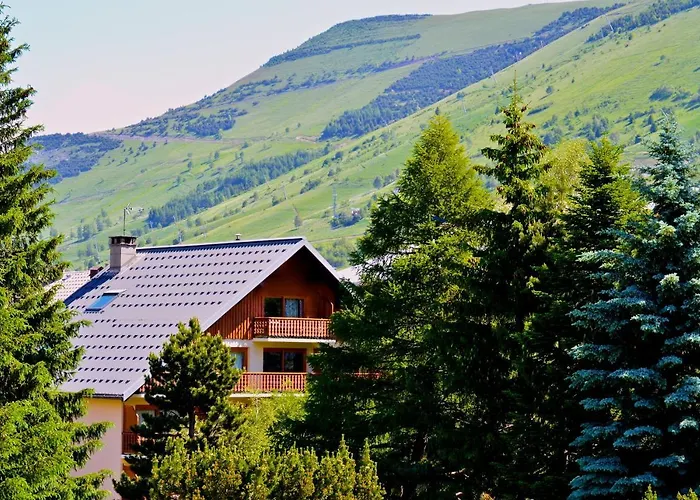 Hotel Serre Palas