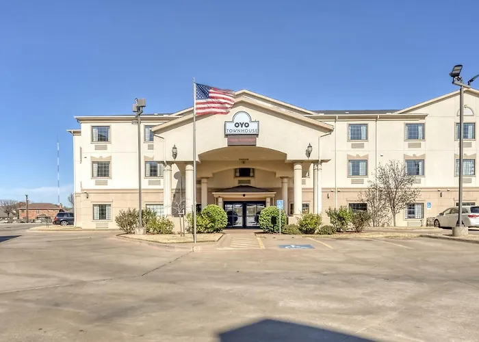 Oyo Townhouse Wichita Falls West