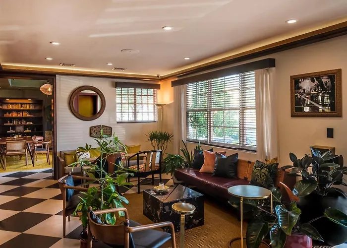 Life House, Little Havana