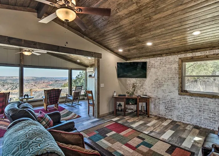 Charming Texas Home W/ Stunning Canyon Views!