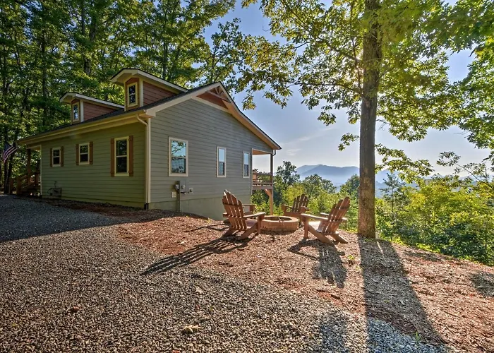 Hiawassee Home W/ Views < 1 Mi To Lake Chatuge