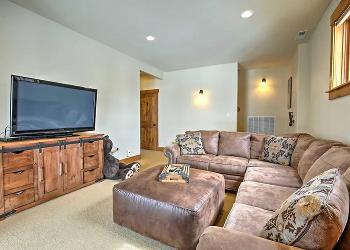 Mtn-View Gem W/ On-Site Golf! 3 Mi To Granby Ranch
