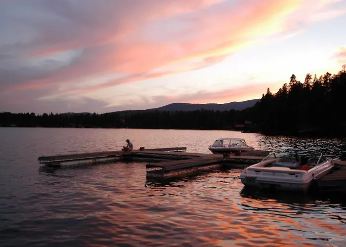 2 Blocks To Grand Lake: Downtown Western Cabin!