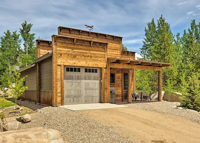 2 Blocks To Grand Lake: Downtown Western Cabin!