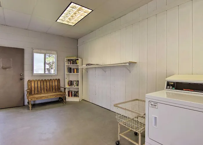Dog Friendly! Ocean Pines 'Crabby Cottage'