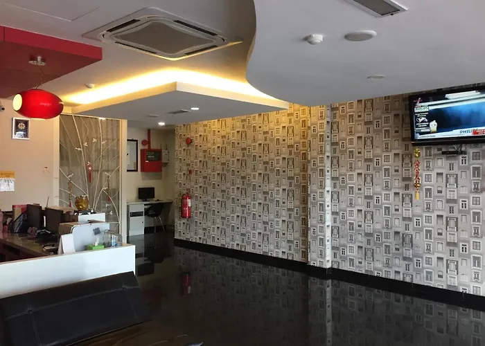 U And Me Hotel Kulai