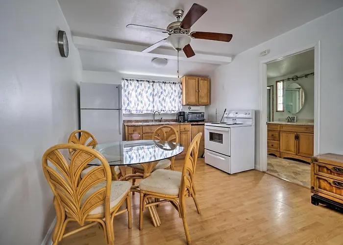 Lakefront Geneva Vacation Rental - Walk To Strip!