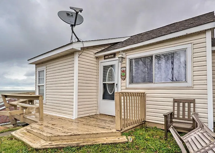 Lakefront Geneva Vacation Rental - Walk To Strip!