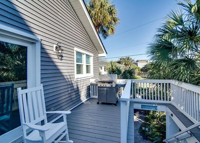 Carolina Boulevard 130