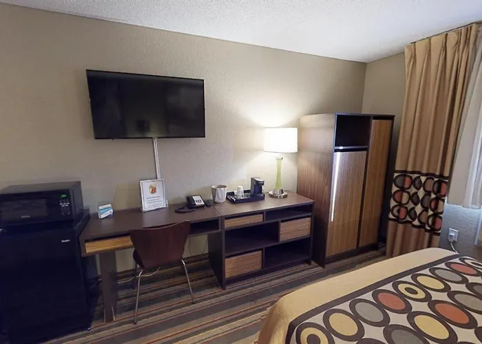 Super 8 By Wyndham Glencoe