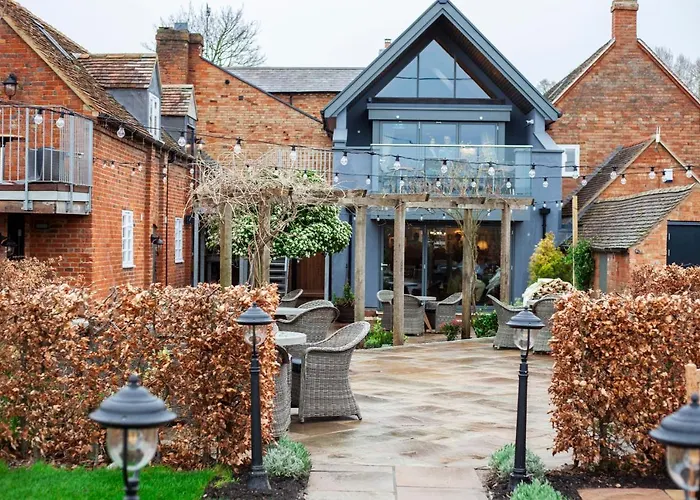The Bell, Alderminster, Stratford-Upon-Avon - Brunning And Price